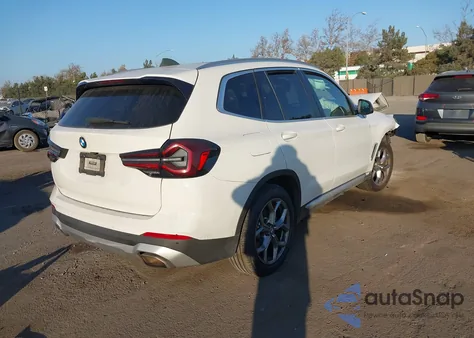 2022 BMW X3 Sdrive30I z USA, uszkodzony, nr VIN 5UX43DP0XN9L75482